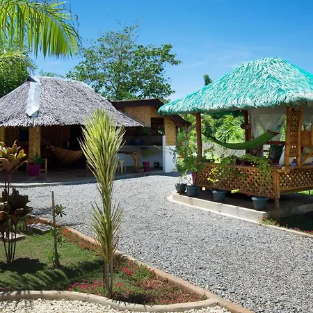 The Three Shooting Stars Panglao Exterior photo