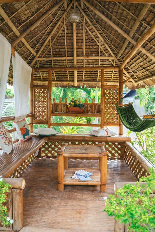 The Three Shooting Stars Apartment Panglao